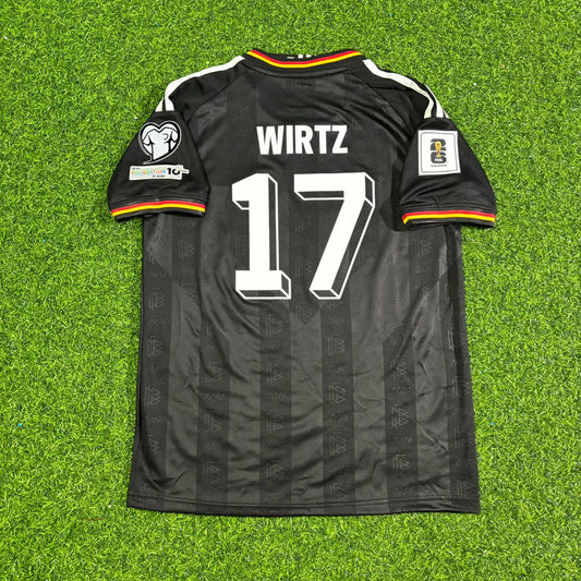 Florian Wirtz #17 Deutschland WM 2026 Black Style Fußballtrikot