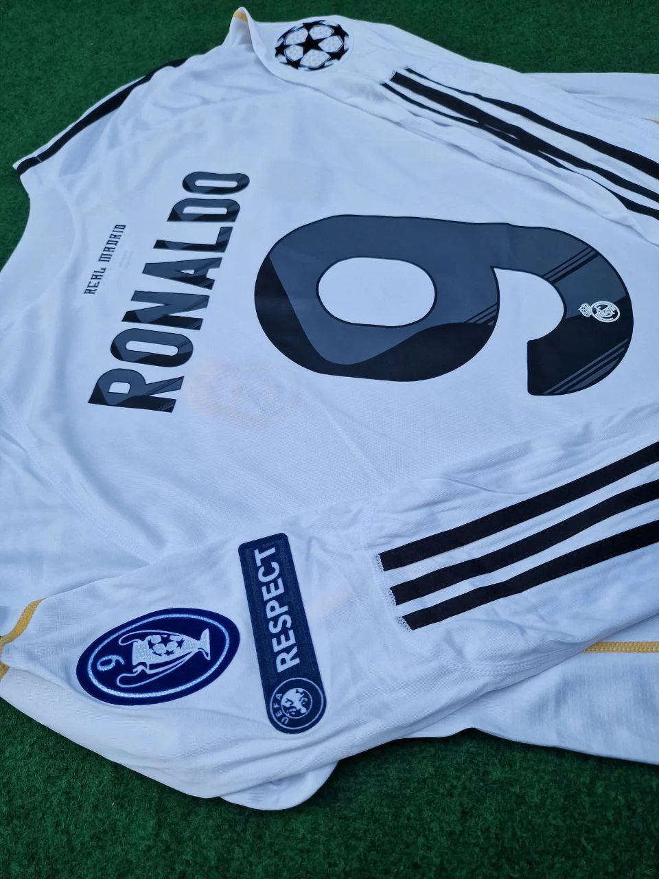 Cristiano Ronaldo CR7 Real Madrid 2009 2010 Debut First Year Number 9 Jersey Soccer Shirt