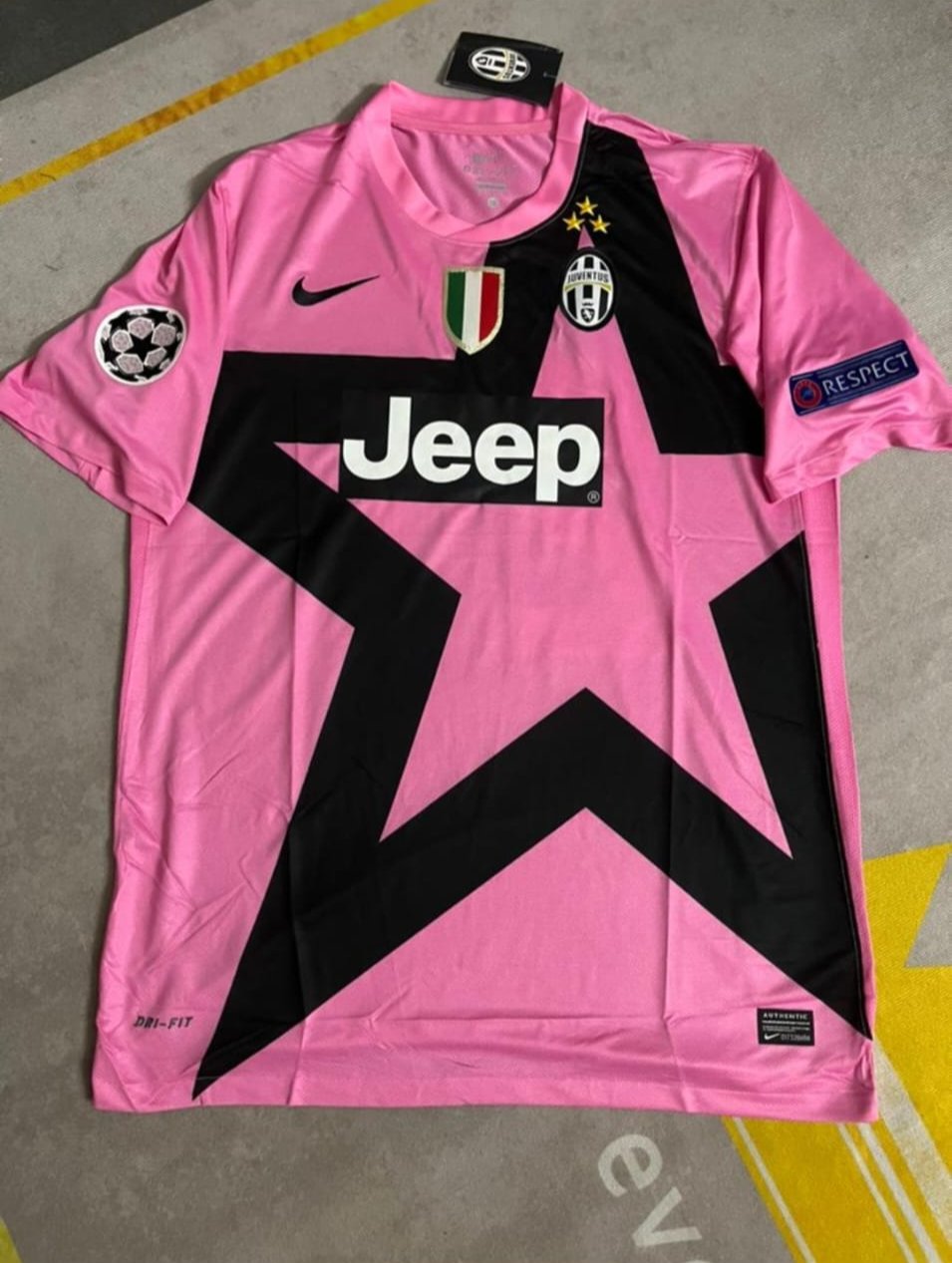 Paul Pogba – Juventus Rosa Trikot Saison 2012/2013 Retro Fußballtrikot