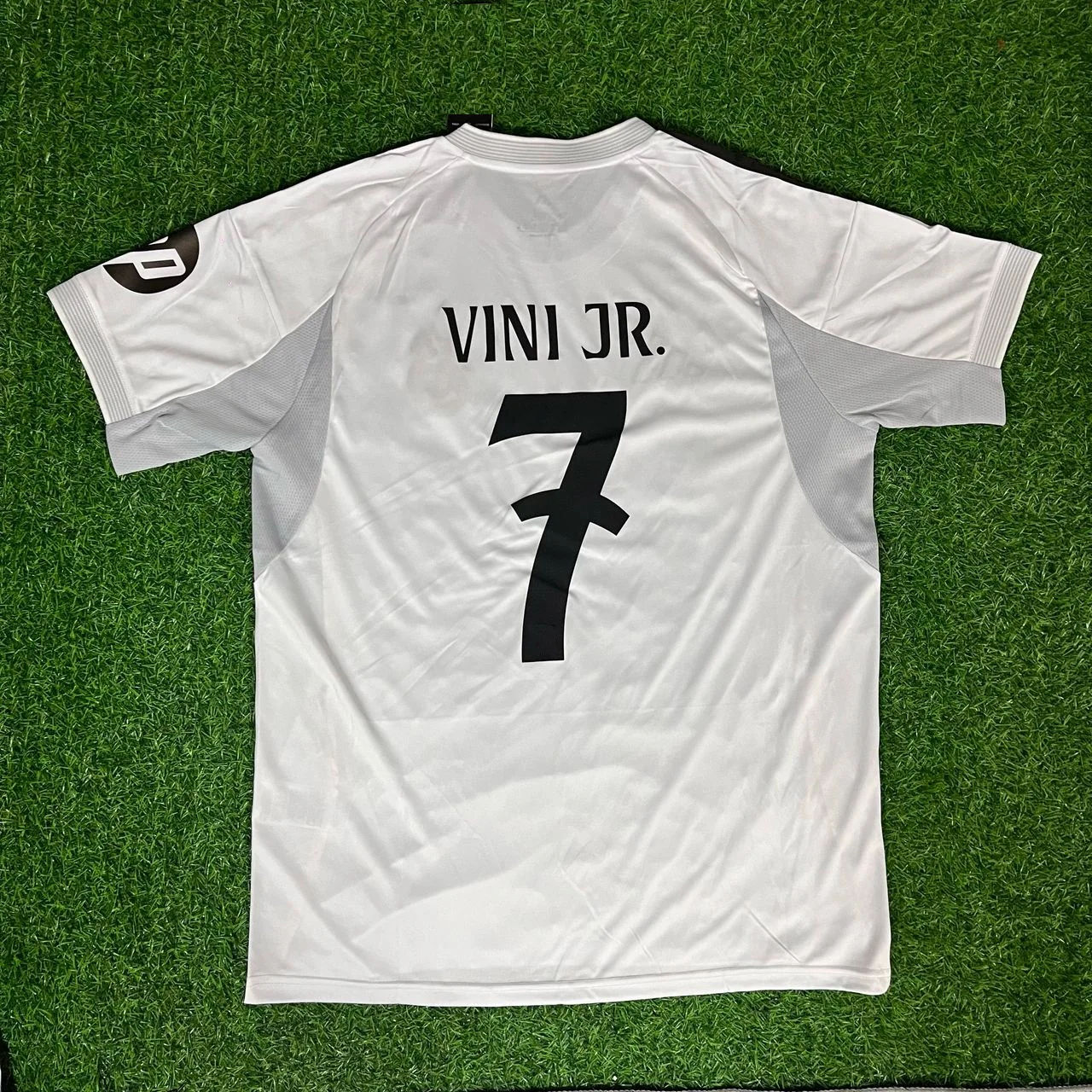 Vinicius Jr Real Madrid 2025  Short Sleeve Jersey Soccer Shirt