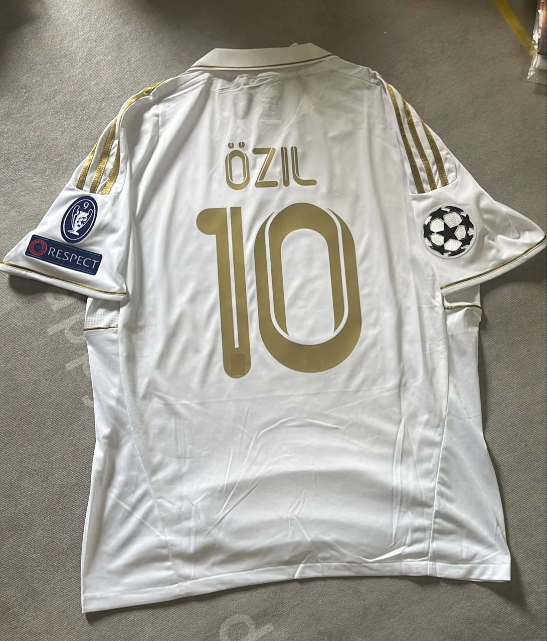 Mesut  Ozil #10 Real Madrid 2011-2012 Jersey Soccer Shirt Trikot