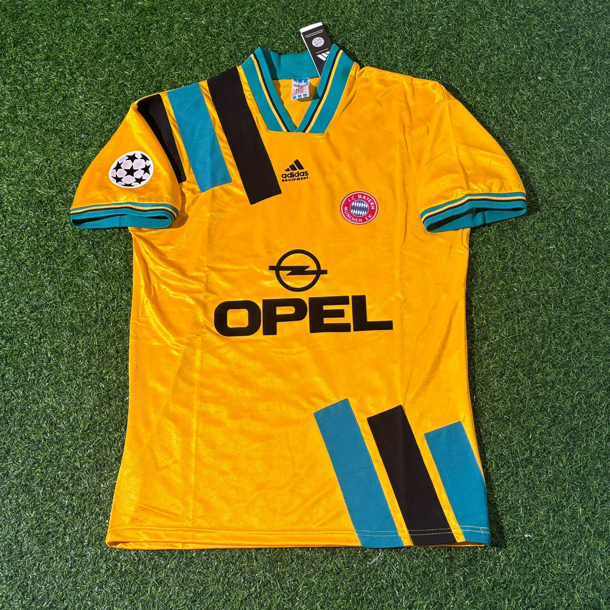 Bayern Munich Yellow Retro Football Jersey – Andreas Brehme