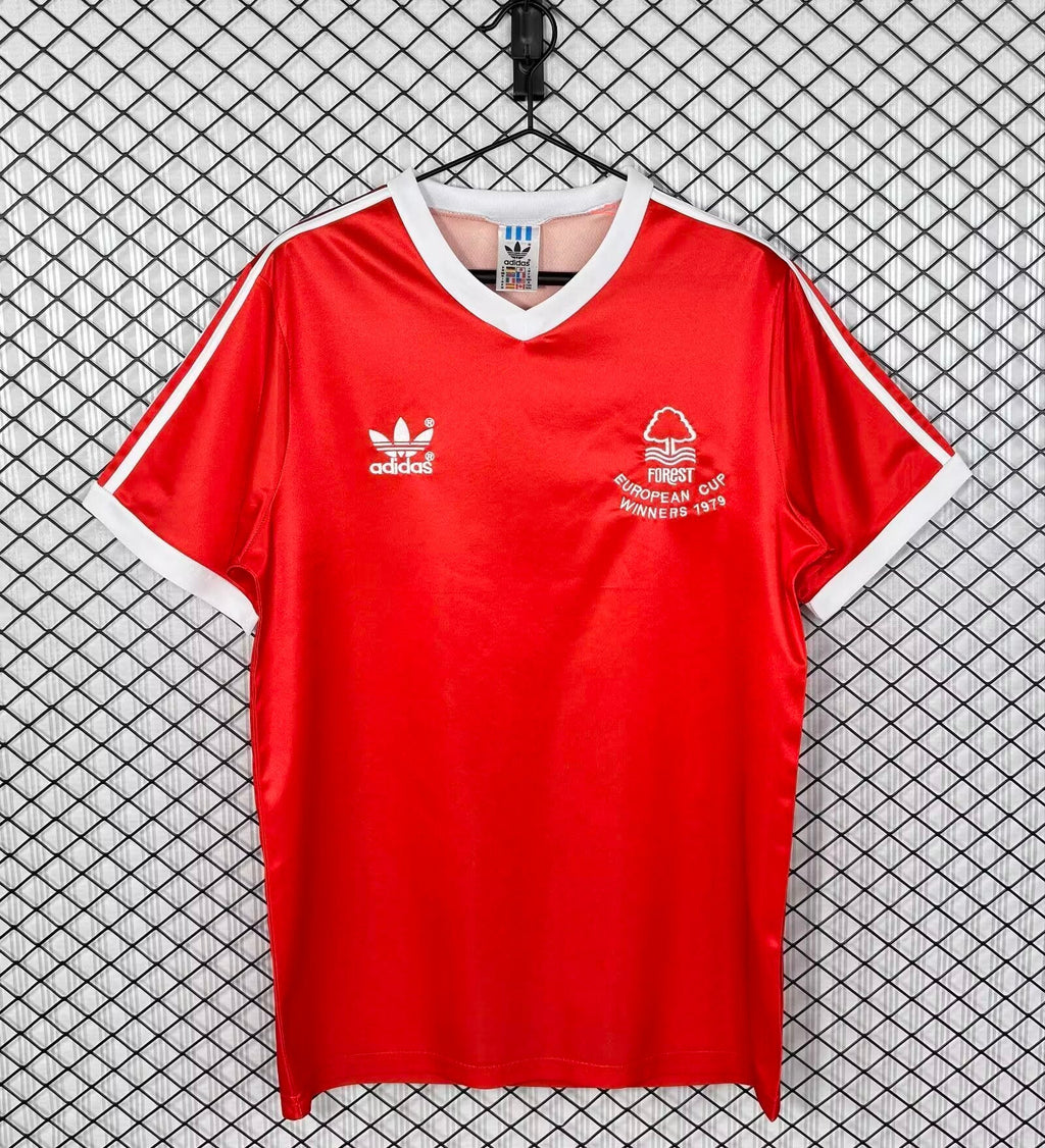 Maillot rétro rouge domicile Nottingham Forest 1977-1980, vainqueur de la Coupe d'Europe