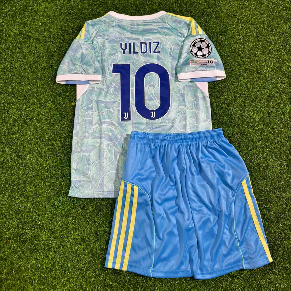 Kenan Yildiz Juventus Kids Away New Season 2026 Jersey Trikot