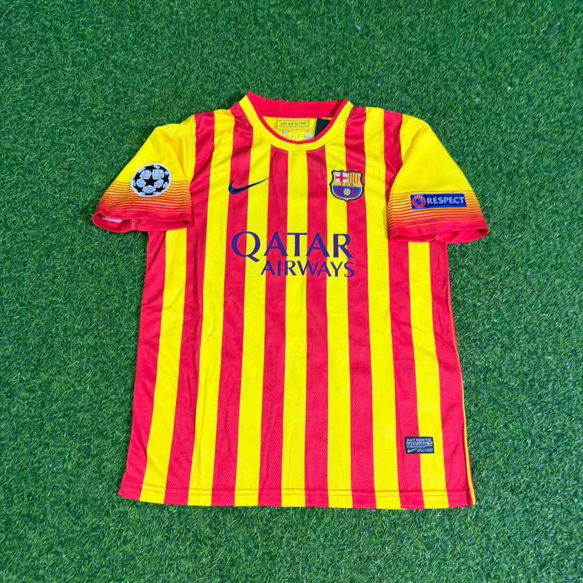 Lionel Messi #10 Barcelona 2013-2014 Kids Yellow Red Retro Football Jersey