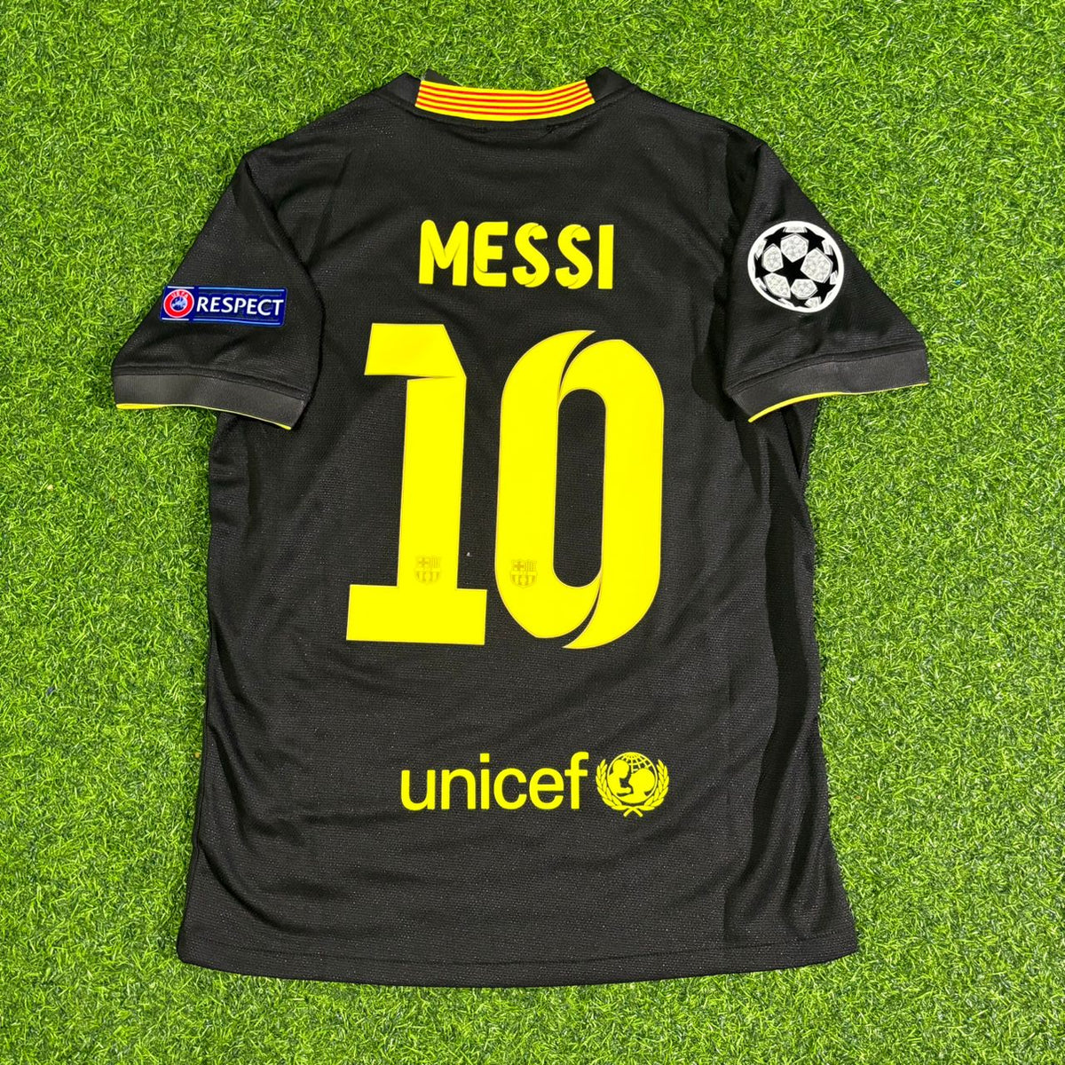 Maillot de football rétro noir Lionel Messi #10 Barcelone 2013-2014