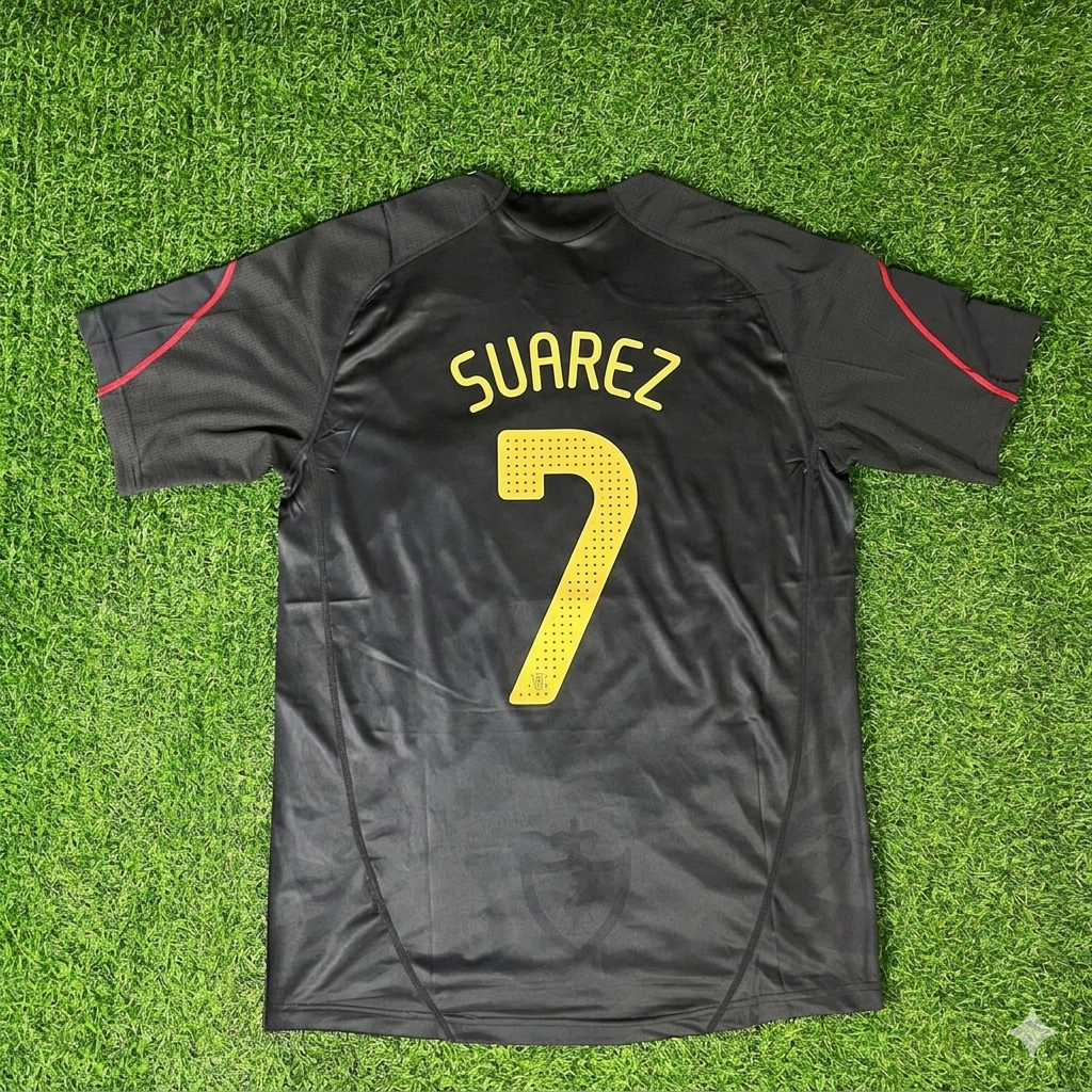 Luis Suarez – Maillot Rétro Liverpool 2009-10 Noir – Maillot de Foot