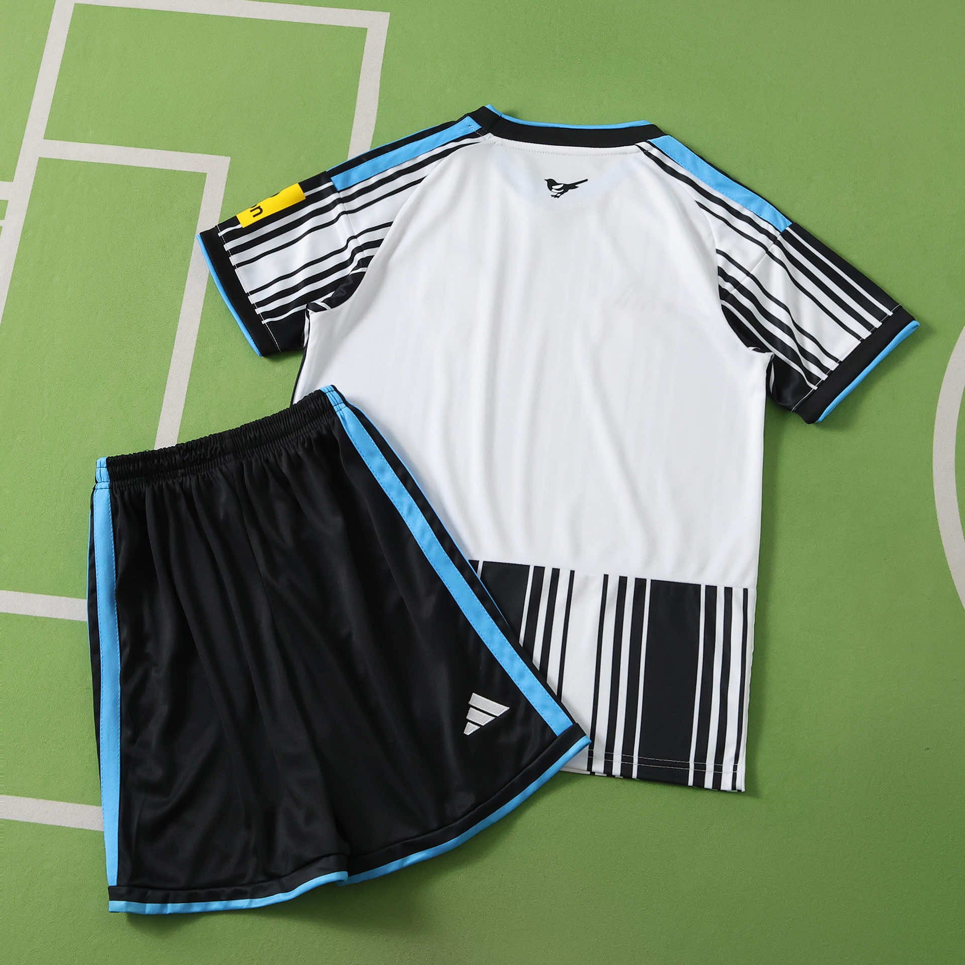 Newcastle United 2026-2027 Season Home Kids Football Jersey Trikot Maillot
