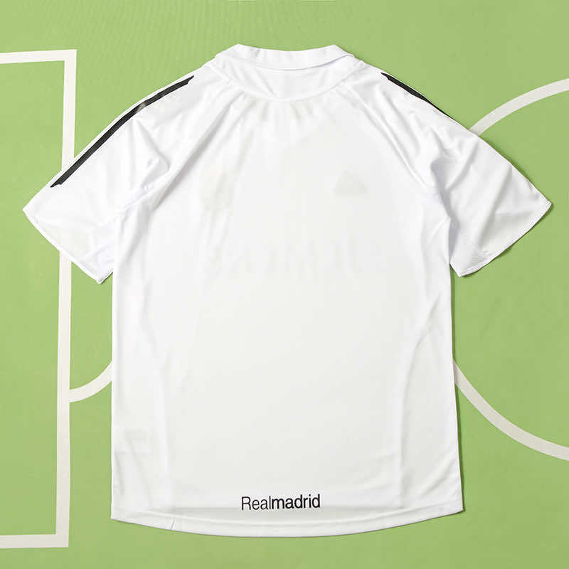 Real Madrid C.F. 2005-2006 Season White Home Retro Football Jersey Trikot Maillot