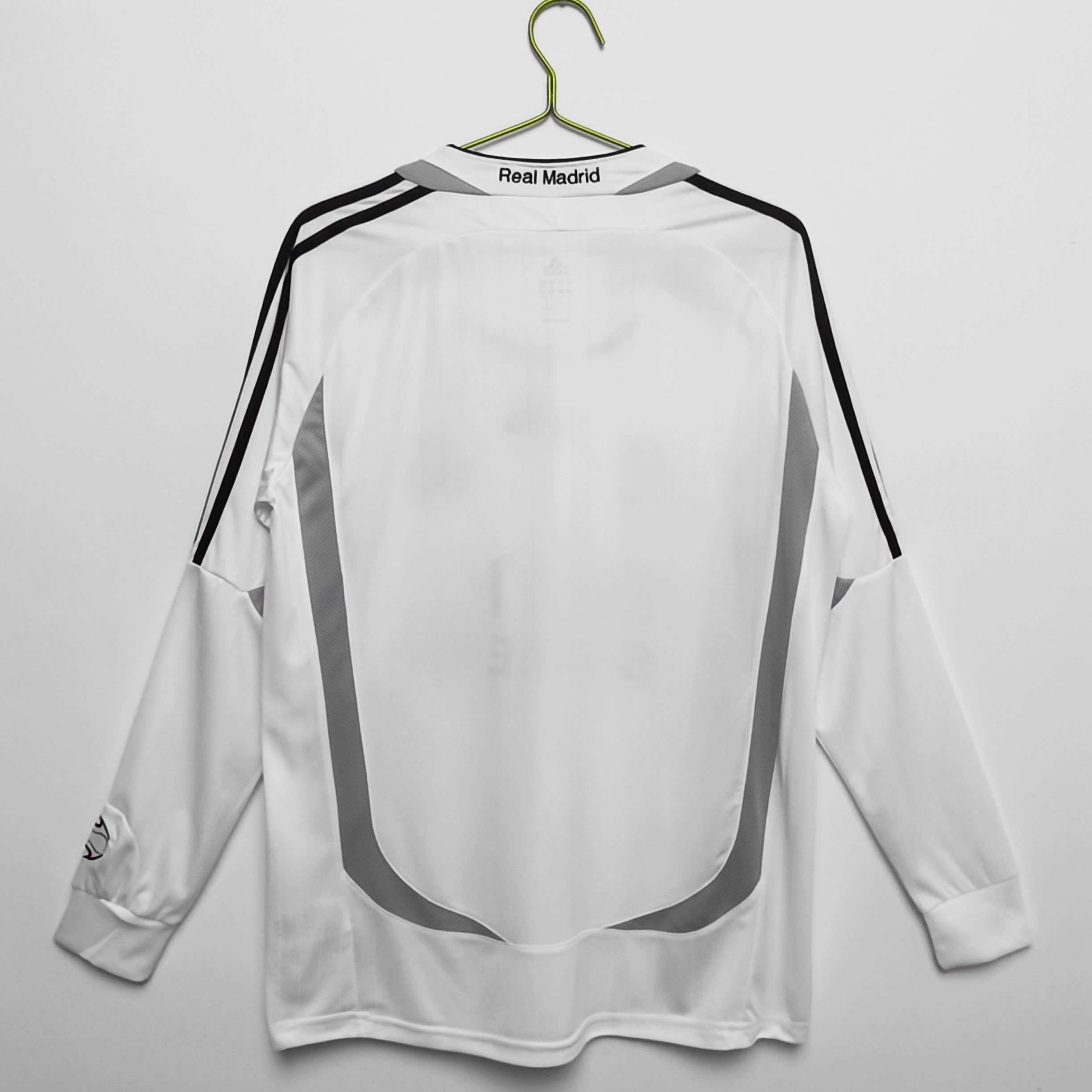 Real Madrid C.F. 2006-2007 Season Home Long Sleeve Retro Football Jersey Trikot Maillot