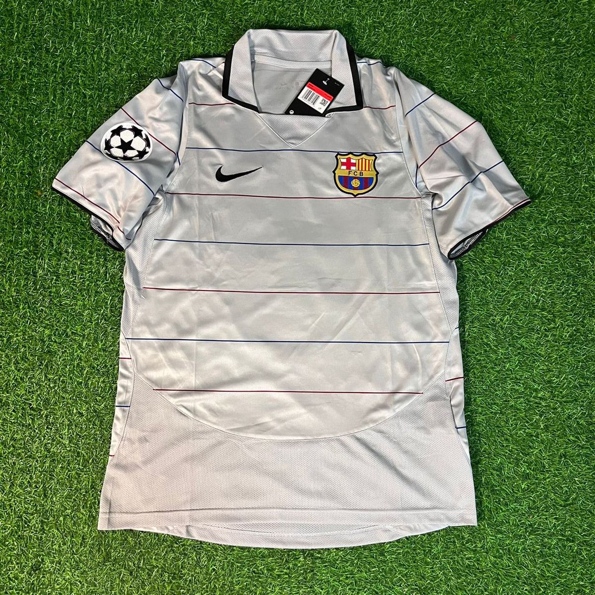 Ludovic Giuly 8 - Barcelona 2004/2005 Blue Garnet Retro Jersey Trikot