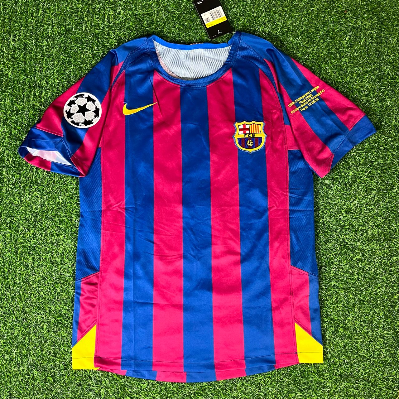 Ronaldinho Gaucho Barcelona 2006 Final Retro Short Sleeve Football Jersey