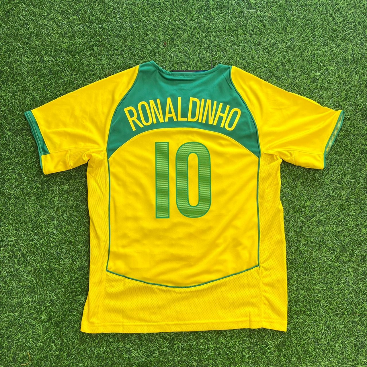 Ronaldinho Gaucho – Brazil 2004–2006 Retro Kit Jersey – | Trikot | Maillot Soccer Shirt