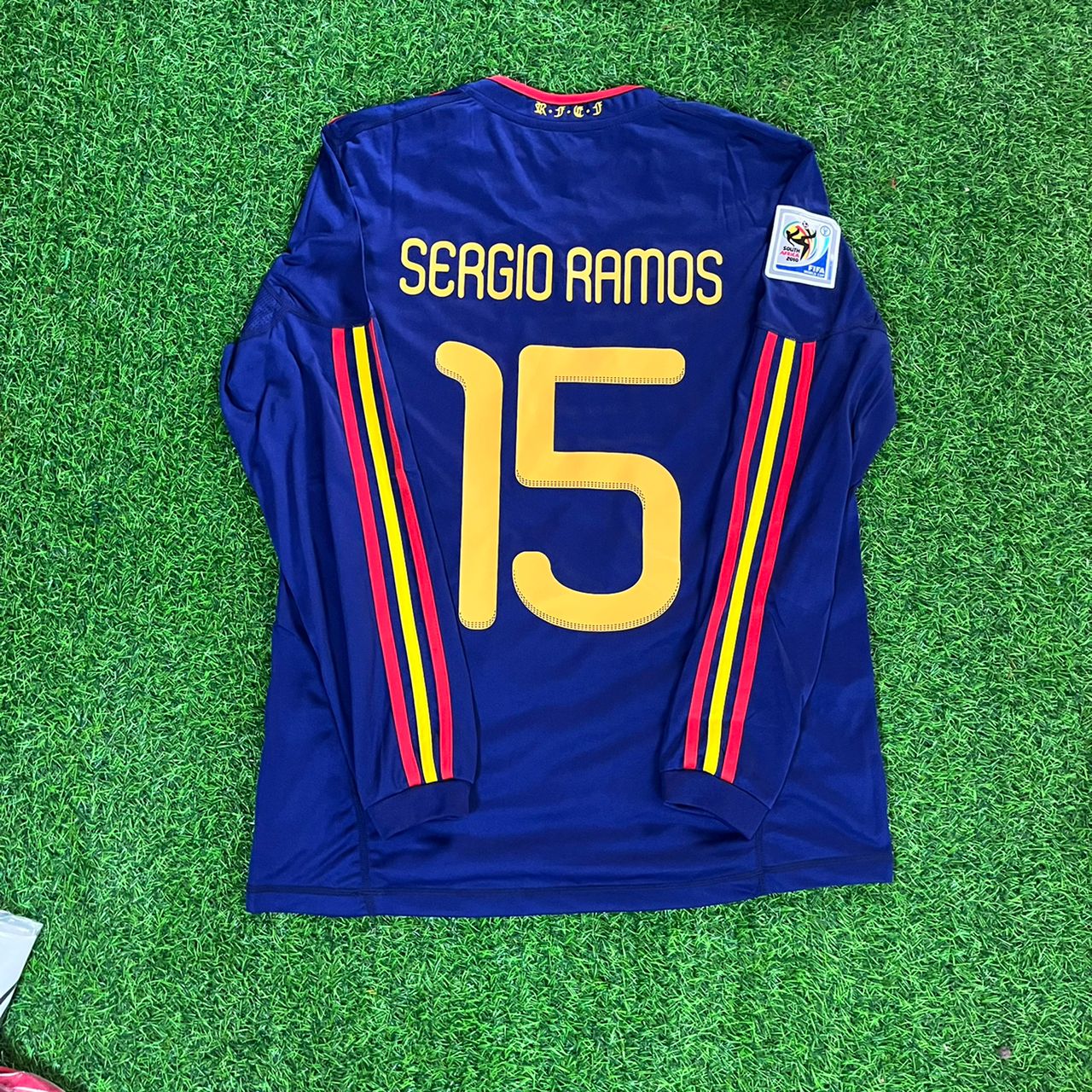 Maillot rétro de Sergio Ramos - Espagne, finale de la Coupe du Monde 2010