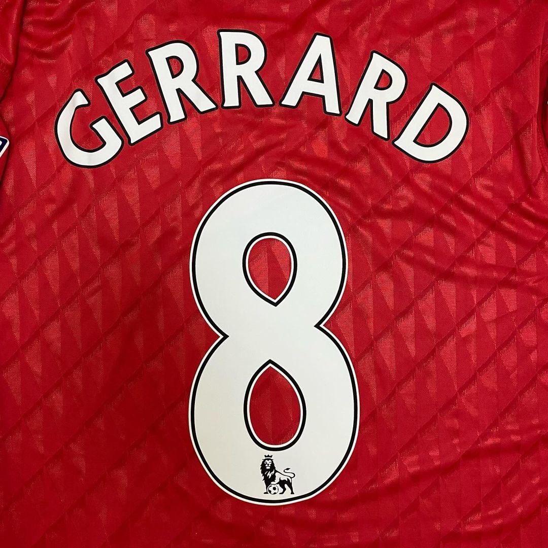 Steven Gerrard Liverpool Saison 2010/2011 Langarm-Retro-Trikot Rot