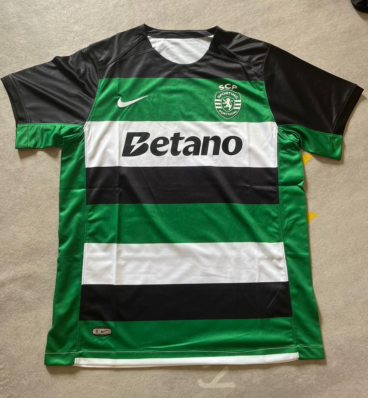 Viktor Gyökeres Sporting Lissabon Heimtrikot Grün
