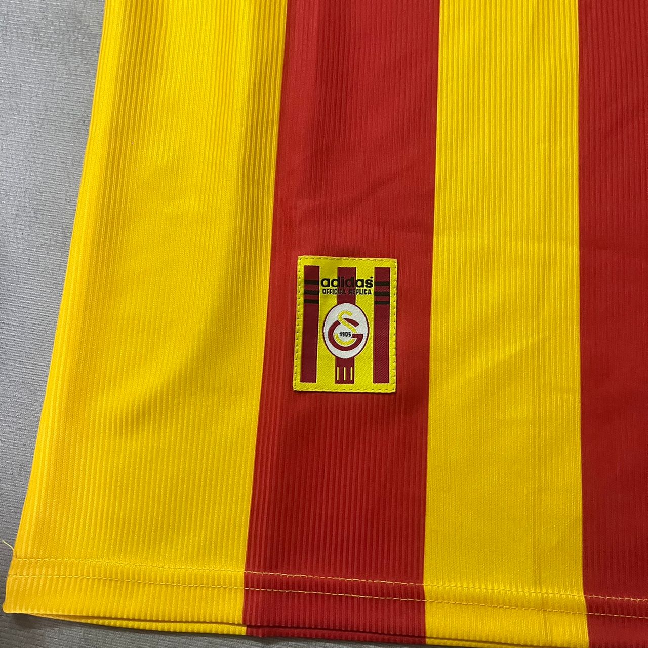 Viktor Osimhen Galatasaray UEFA 2000 Retro Nostalji Formasi Football Home Trikot Jersey Maillot
