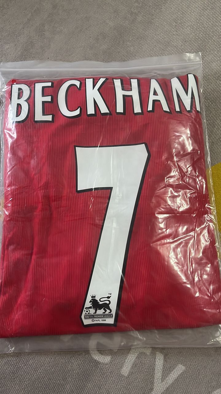 David Beckham 7 - Manchester United 1999 Red Long Sleeve Kit Jersey Trikot Maillot