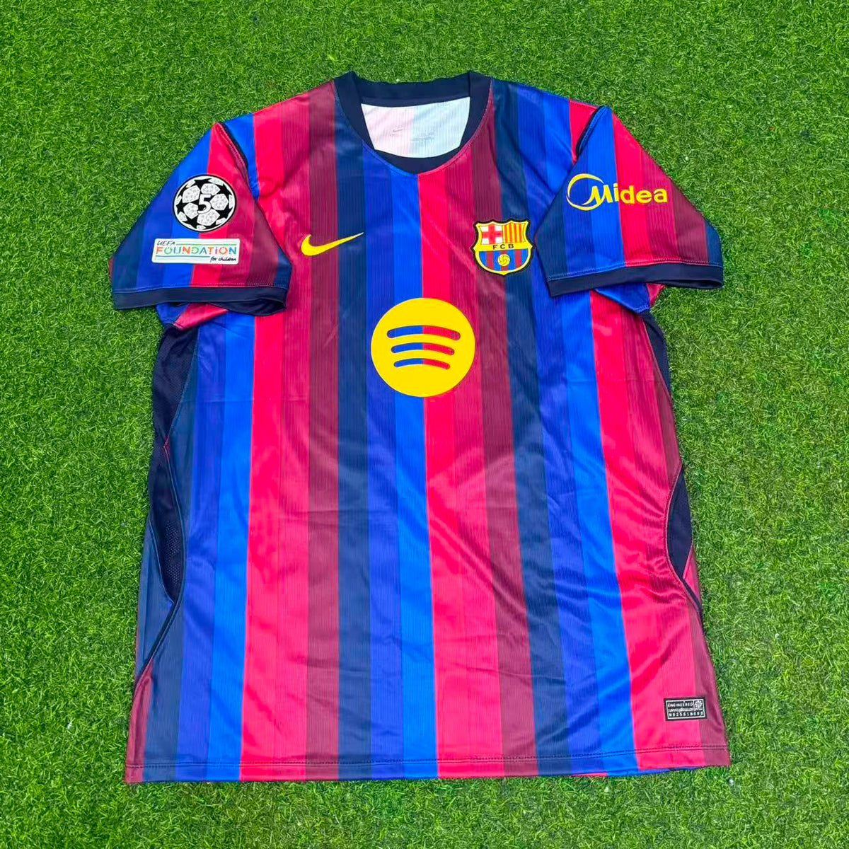 Rodri #16 Barcelone 2027 Maillot domicile nouvelle saison Ligue des Champions Patch Trikot Maillot Football