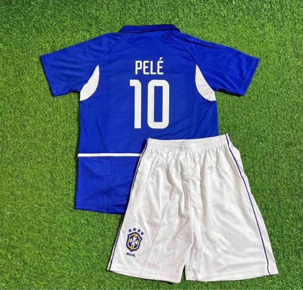 Tenue extérieure Brésil de Pelé pour enfant – Maillot de football pour enfant – | KinderTrikot | Maillot de football pour enfant