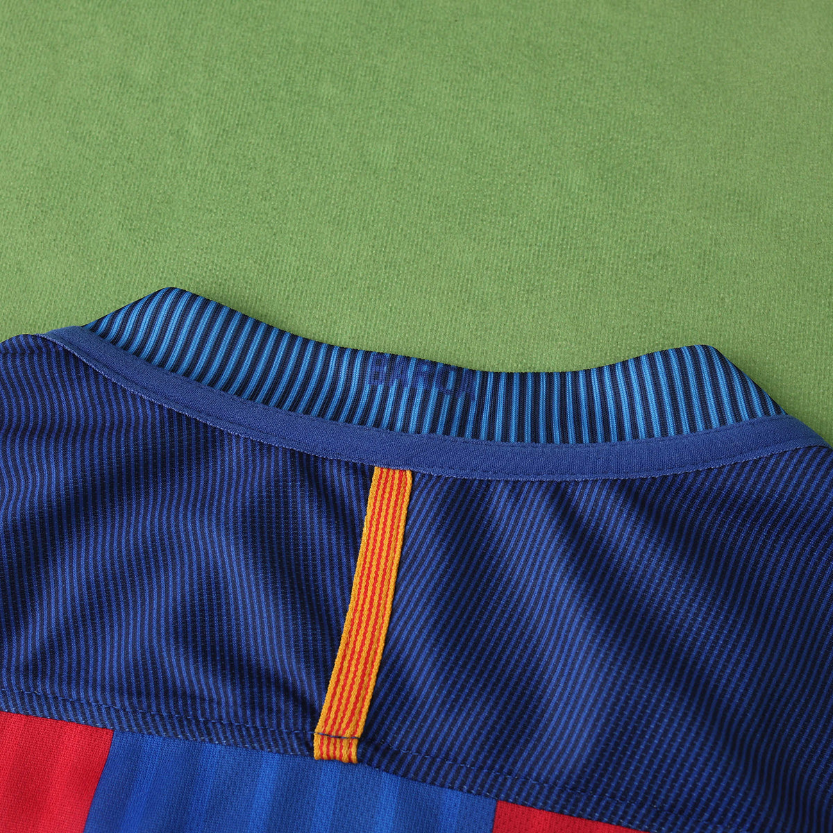 Lionel Messi Barcelona 2016–2017 Home Retro Football Jersey Kit