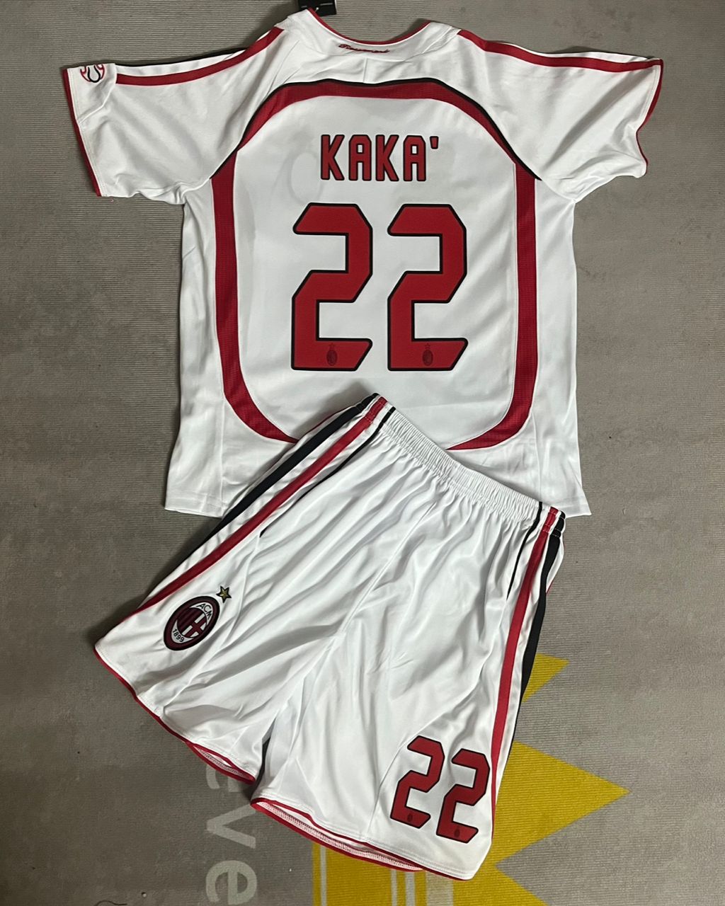 Kaka Leite Milan White Kids Children Set Retro Jersey KinderTrikot Soccer Shirt