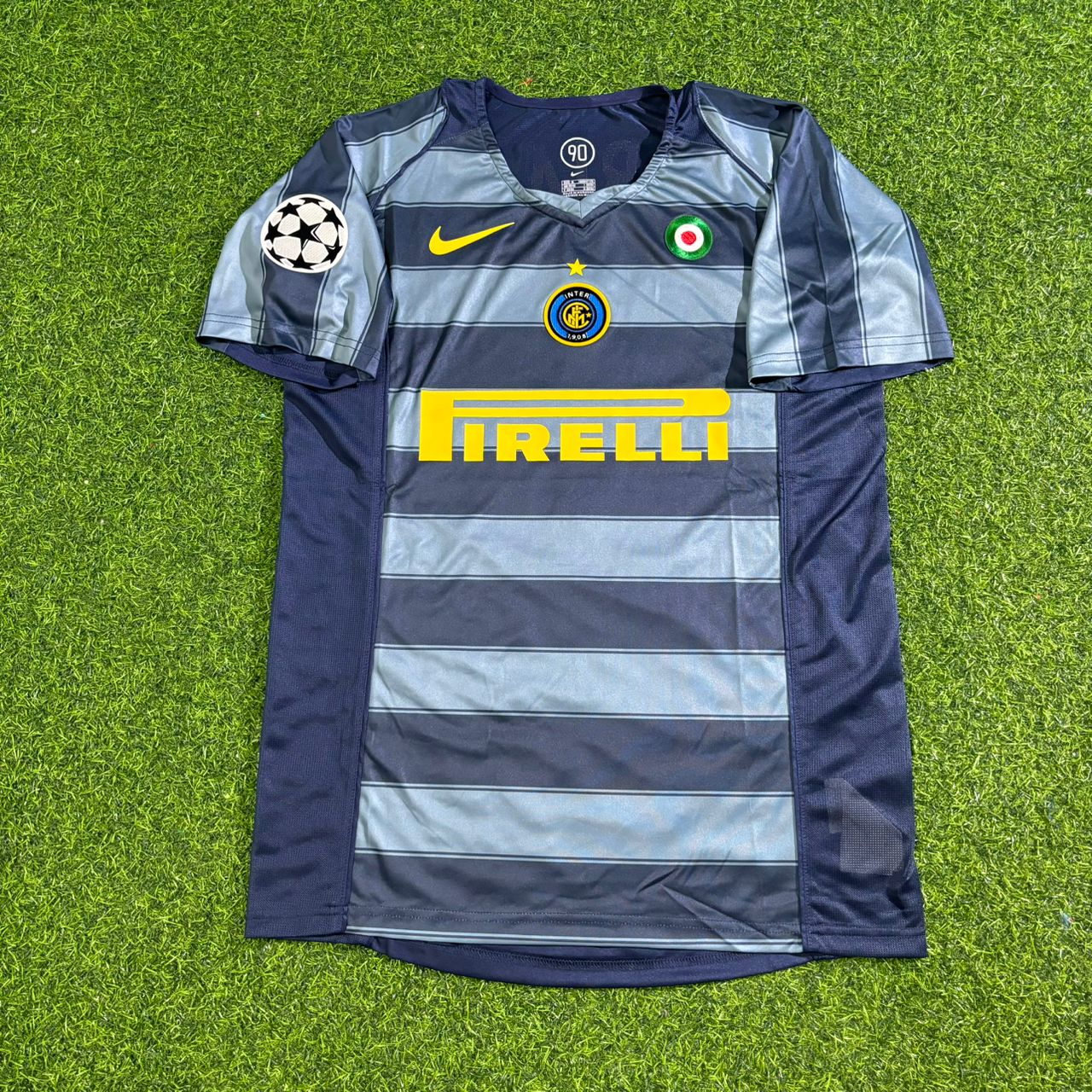 Adriano Inter Mailand 2004-05 Retro Fußballtrikot Set