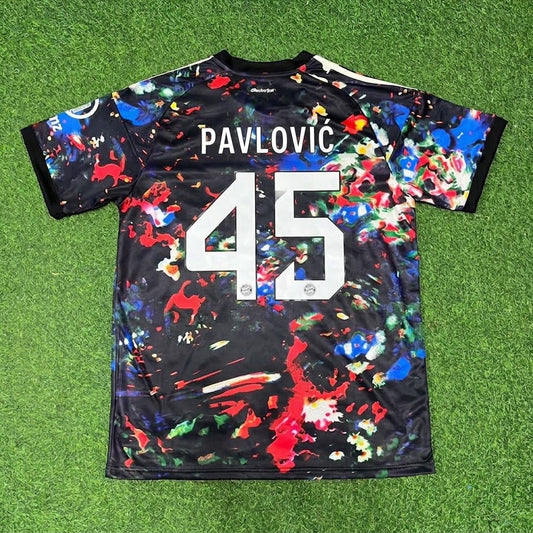 FC Bayern München Oktoberfest Sonderedition Fußballtrikot – Aleksandar Pavlovic 45