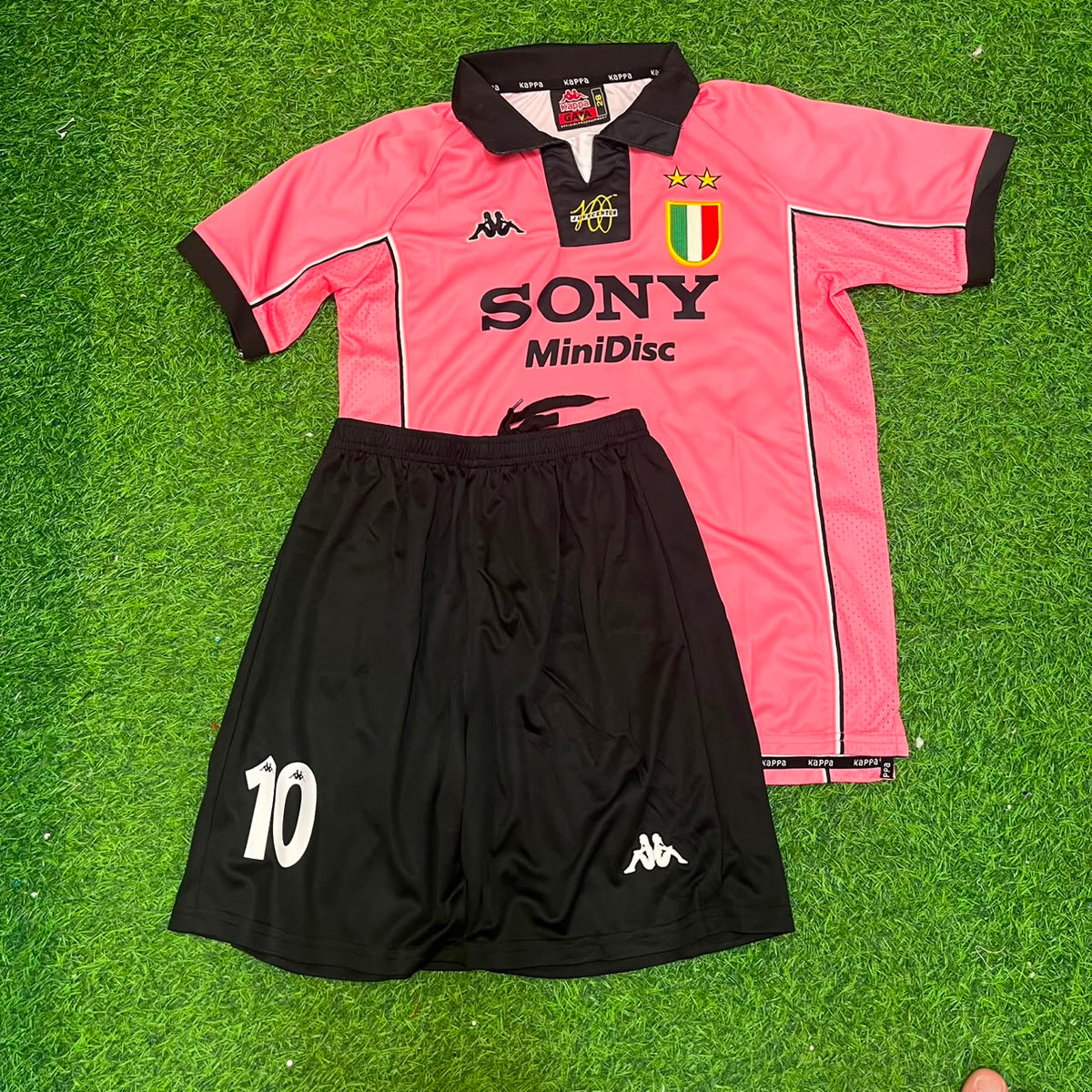 Alessandro Del Piero #10 Juventus 1996–1998 Retro Pink Kids Football Jersey