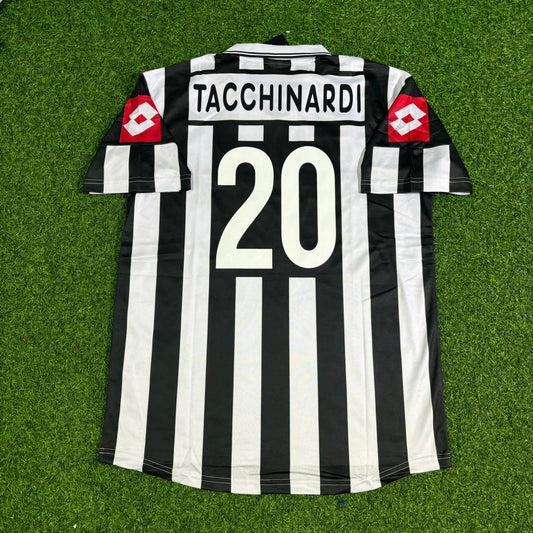 Camiseta de fútbol retro de la Juventus 2001-2002 de Alessio Tacchinardi