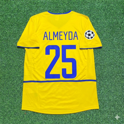 Camiseta de fútbol retro amarilla del Inter de Milán 2002-2003 de Matías Almeyda