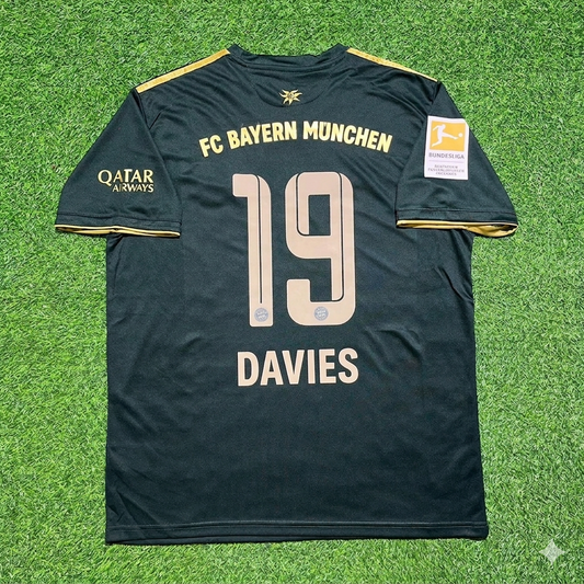 Bayern Munich 2021/22 Oktoberfest Special Edition Jersey – Alphonso Davies 19