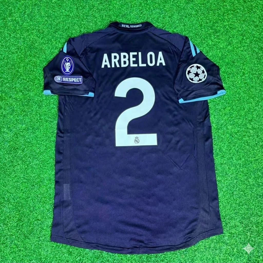 Álvaro Arbeloa 2 - Real Madrid 2009/2010 Auswärtstrikot Retro Fußballtrikot-Set