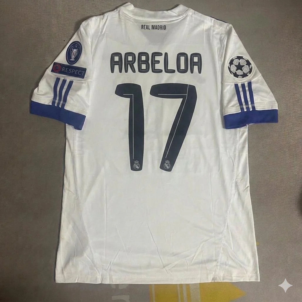 Álvaro Arbeloa 17- Real Madrid 2010/2011 Retro Jersey Trikot