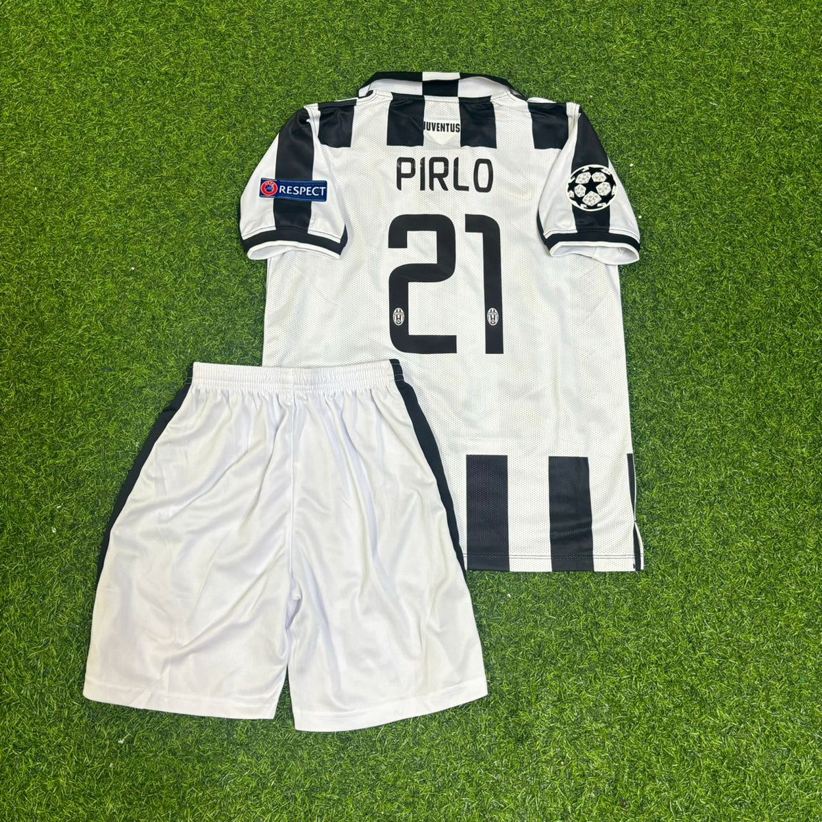 Andrea Pirlo Juventus 2014-2015 Retro Children Football Jersey