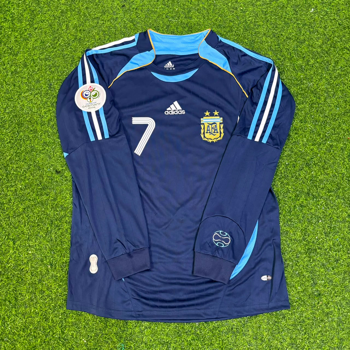 Argentina 2006 World Cup Long Sleeve Retro Football Jersey – Angel Di Maria