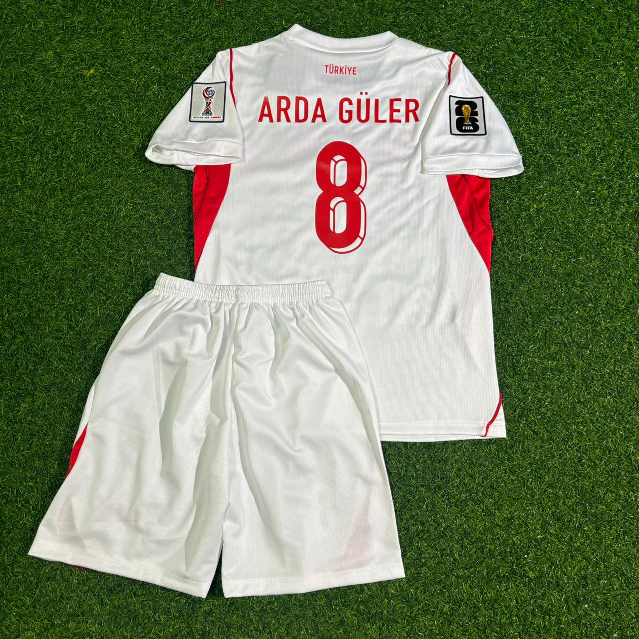 Arda Güler #8 Türkei Türkiye WM 2026 Auswärts Weiß Kinder Trikot