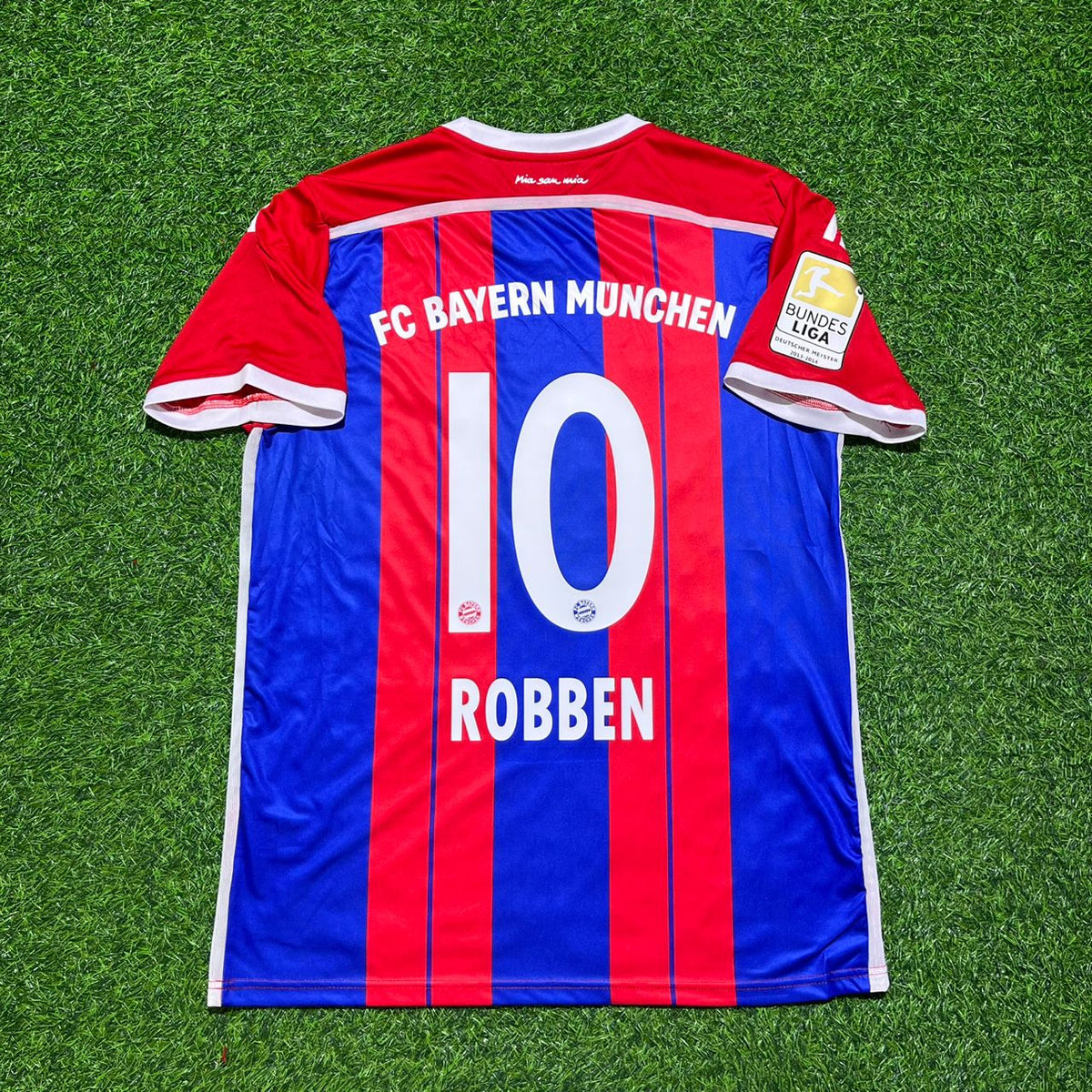 Camiseta retro local del Bayern de Múnich 2014/15 con parche – Arjen Robben 10