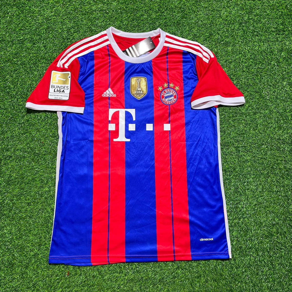 Camiseta retro local del Bayern de Múnich 2014/15 con parche – Arjen Robben 10