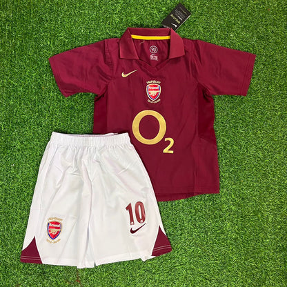 Dennis Bergkamp Arsenal 2005/06 Home Burgundy Kids Kit – Kit Jersey for Children – | KinderTrikot | Maillot Enfant Soccer Shirt