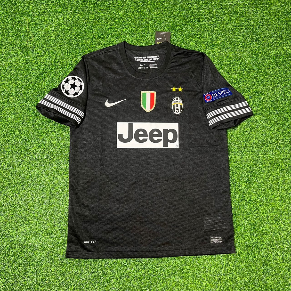 Artur Vidal 23 - Maillot domicile rétro Juventus saison 2012-2013