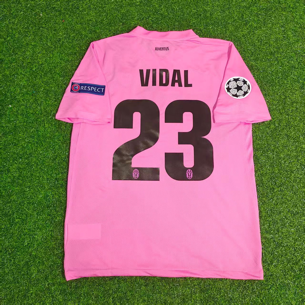 Arturo Vidal Juventus Pink 2012 2013 Saison Retro Trikot Fußballshirt