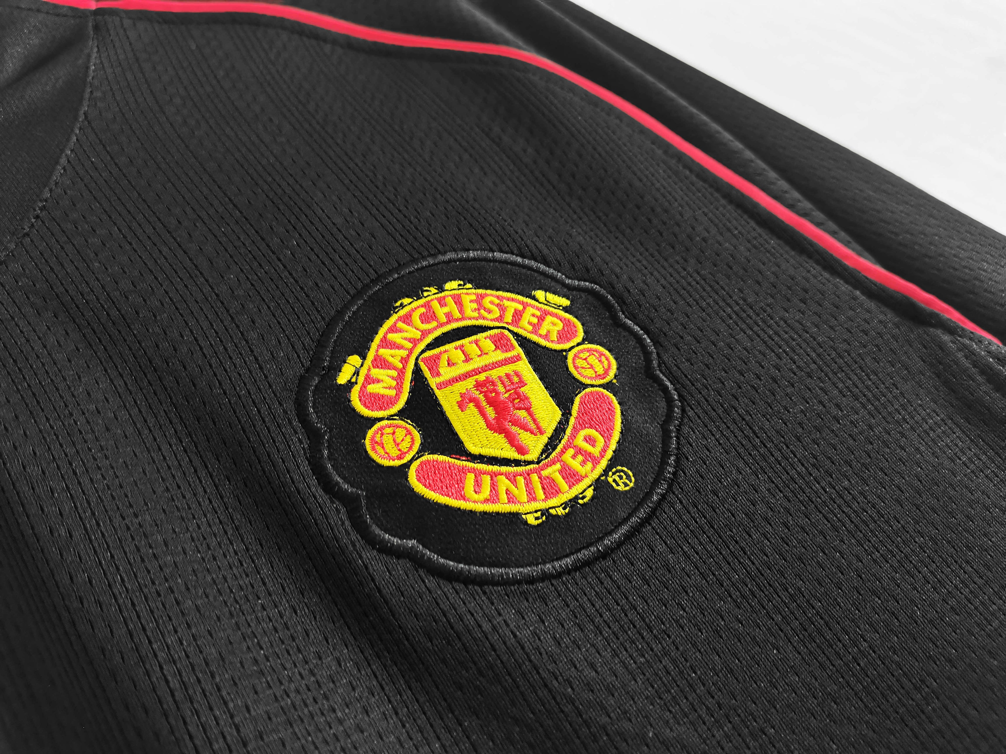 Manchester United Retro Langarm-Fußballtrikot