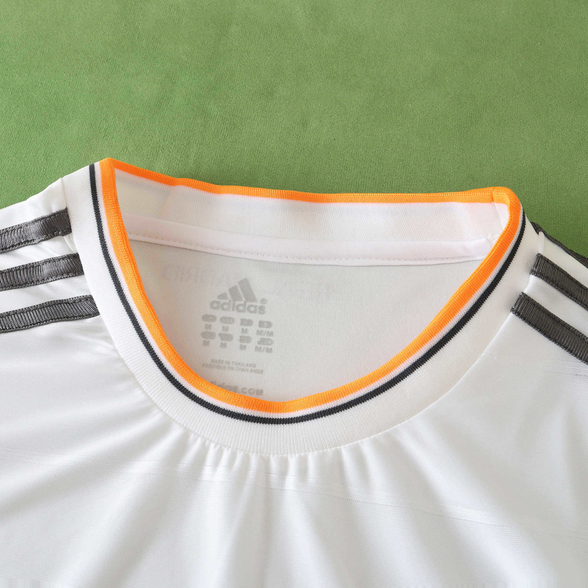 Real Madrid C.F. 2013-2014 Season Home Long Sleeve Retro Football Jersey Trikot Maillot