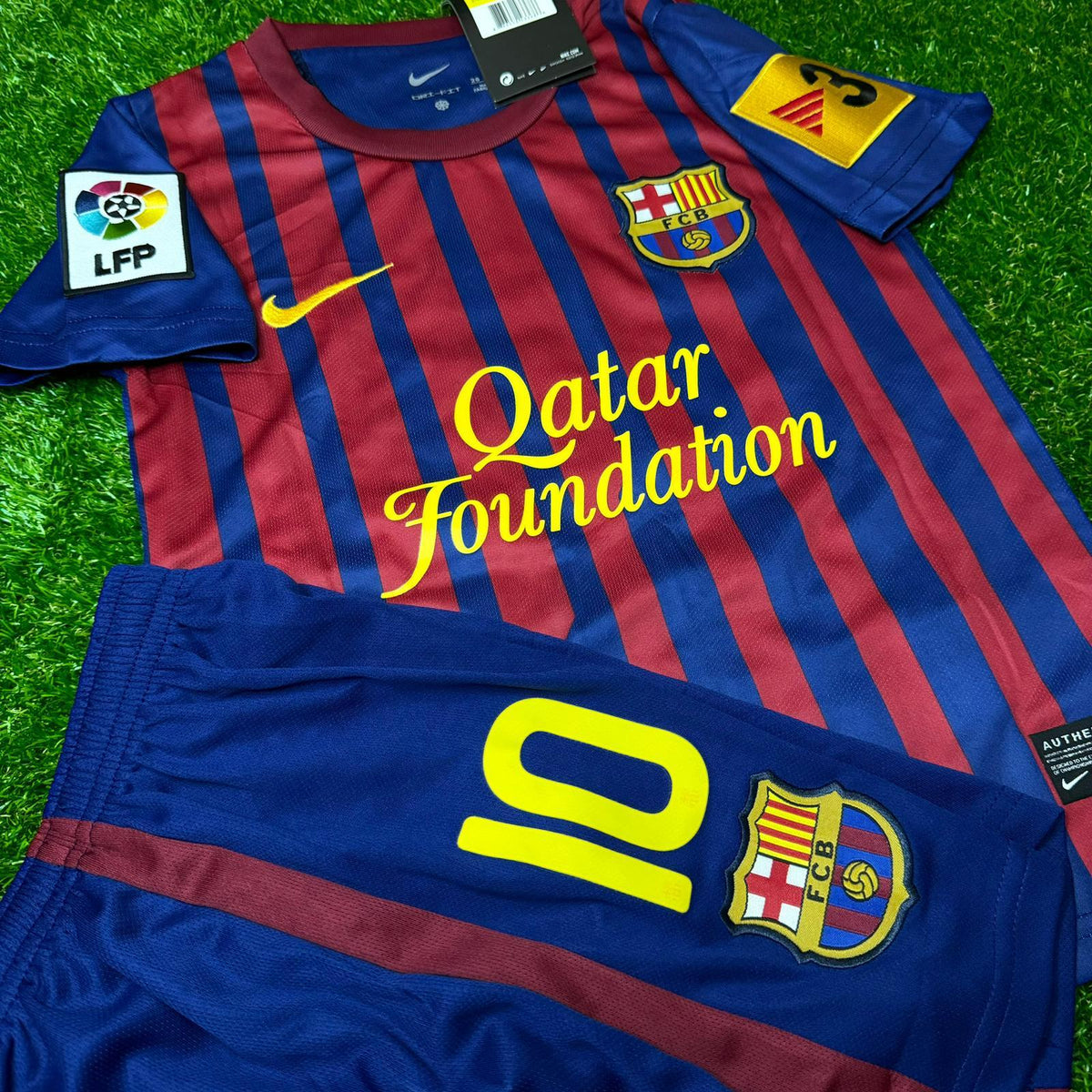 Lionel Messi Barcelone 11/12 Maillot Domicile pour Enfants – Maillot pour Enfants – | KinderTrikot | Maillot Enfant de Football