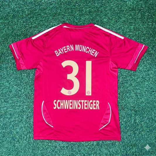 Bayern Munich 2011/13 Football Jersey – Bastian Schweinsteiger 31