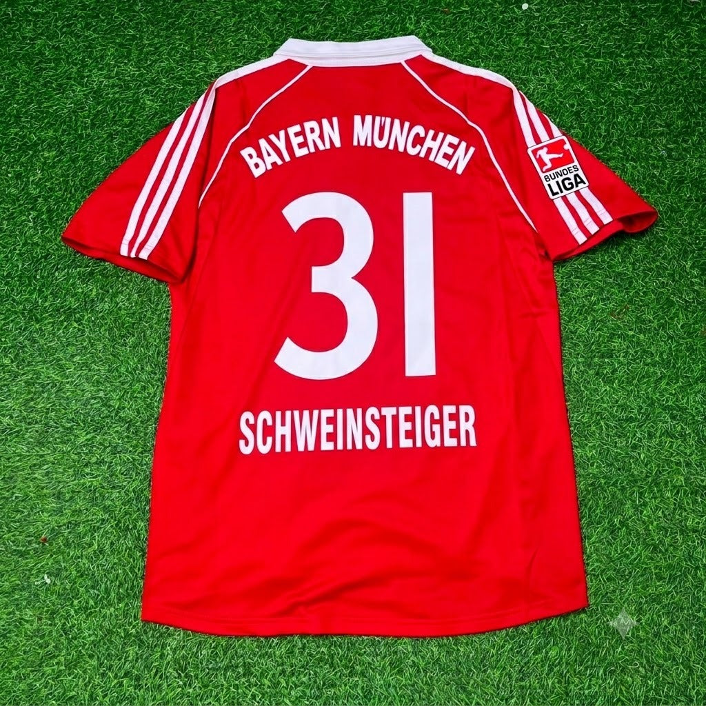 FC Bayern München 2005/06 Bundesliga Rotes Retro-Heimtrikot – Bastian Schweinsteiger