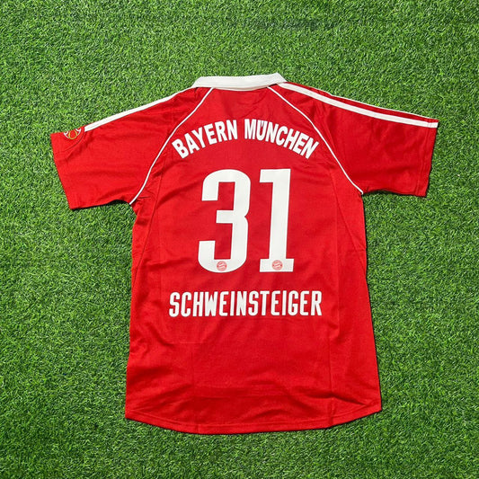 Bastian Schweinsteiger Bayern Munich 2006/07 Red Retro Football Jersey Kit
