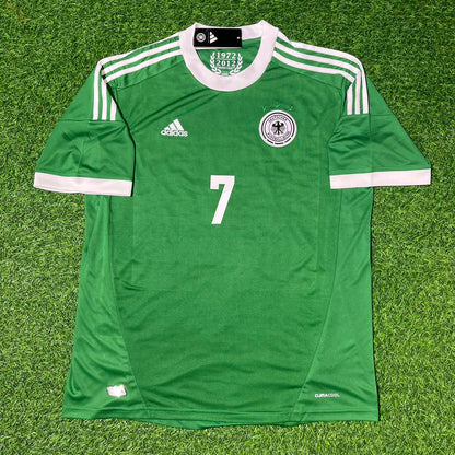 Maillot de football rétro vert Allemagne EURO 2012 – Bastian Schweinsteiger