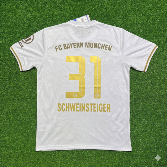 Bayern Munich 125 Years Anniversary Special-Edition White Jersey – Bastian Schweinsteiger 31